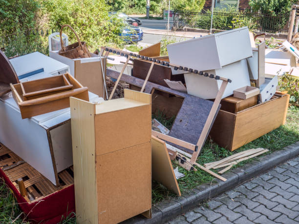 Best Yard Waste Removal  in Harbor Springs, MI